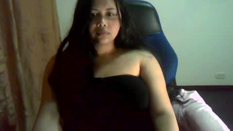 Snapshot of alessandra_cuteandhorny chatting on July 2026 05:46:01 AM Alicee online show from July 2026 05:46:01 AM