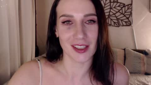 Sandra online show from February 2025 04:43:02 PM