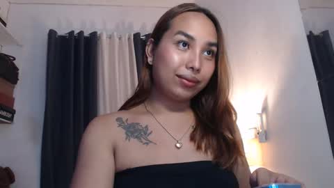 Snapshot of alessandramore chatting on May 2026 12:33:02 PM Alessandra online show from May 2026 12:33:02 PM