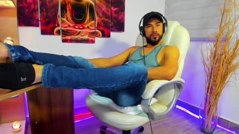 ALESSANDRO  WYE online show from January 2025 08:09:02 AM