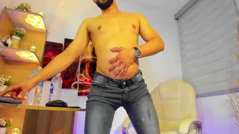 ALESSANDRO  WYE online show from January 2025 07:49:02 AM