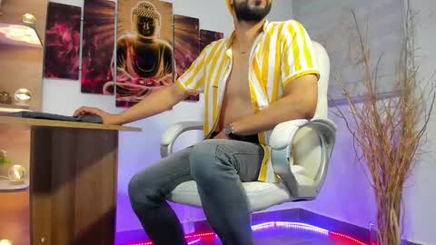 ALESSANDRO  WYE online show from February 2025 05:05:02 AM