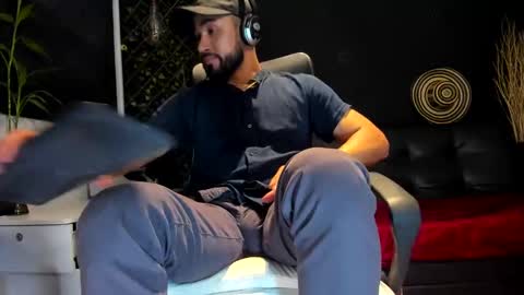 ALESSANDRO  WYE online show from September 2025 09:58:02 AM