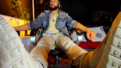 ALESSANDRO  WYE online show from February 2026 02:41:02 AM