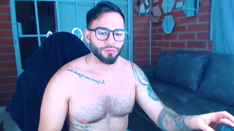 Alessandro online show from September 2025 02:00:02 AM