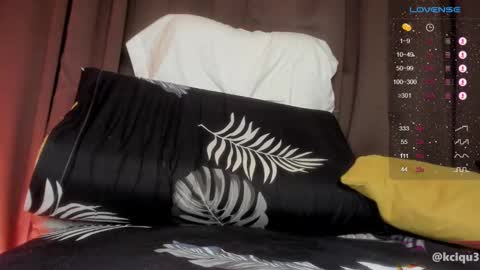 Kciqu3  Independent model online show from March 2025 03:24:01 AM