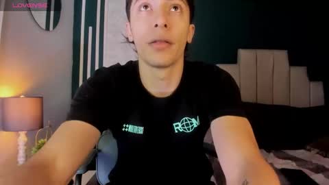 Alessandro Dybala online show from January 2026 12:32:01 PM