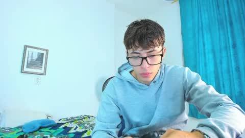 Alessandro Dybala online show from April 2026 12:16:02 PM