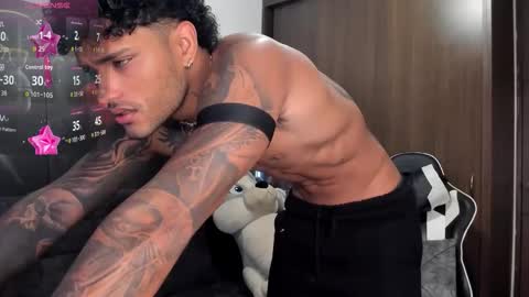 Alessandro Vanni online show from October 2025 08:18:01 PM