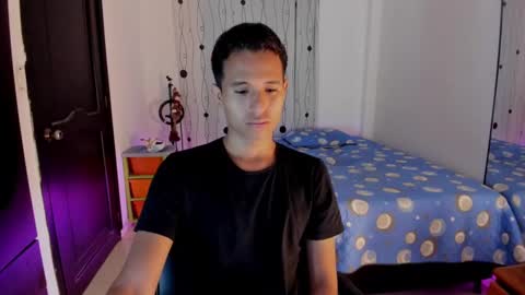 Snapshot of alessandro_wizard chatting on March 2025 11:56:02 PM Alessandro online show from March 2025 11:56:02 PM