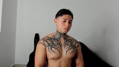 Alessandro online show from March 2026 07:51:01 PM