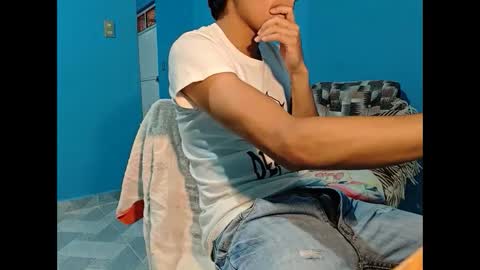 alessandrodmv online show from October 2025 06:09:01 AM