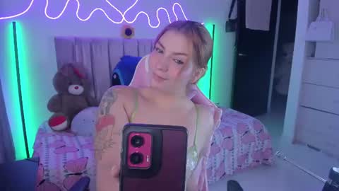 Snapshot of alessia_dolce chatting on July 2026 03:53:01 AM alessia dolce online show from July 2026 03:53:01 AM