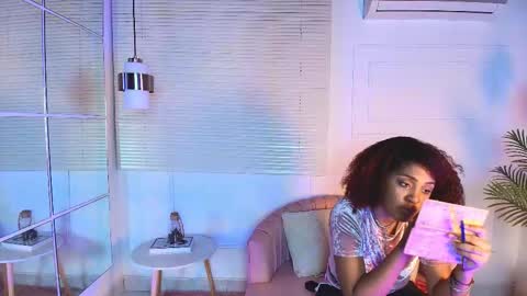 Alejandra  online show from October 2025 12:39:01 PM