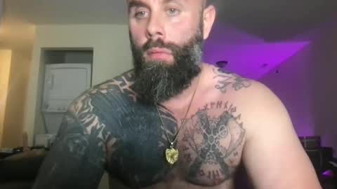 alesterwhite online show from October 2025 04:49:01 PM