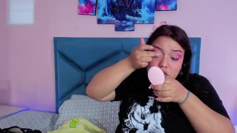 AleSweett online show from March 2026 12:05:02 PM