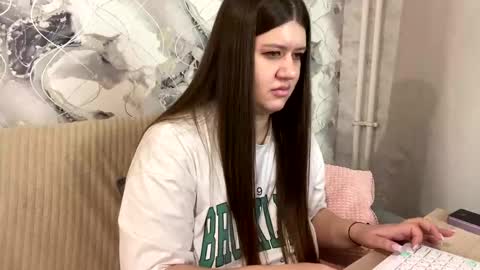 Aletta Oushen online show from February 2025 02:48:02 PM