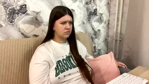 Aletta Oushen online show from February 2025 05:53:02 PM