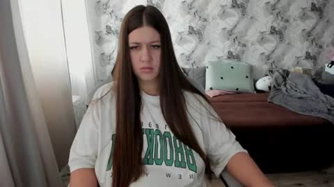 Snapshot of aletta_oushen chatting on June 2026 11:42:01 AM Aletta Oushen online show from June 2026 11:42:01 AM