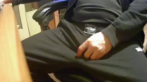 alex81pv1981 online show from April 2026 07:33:02 PM