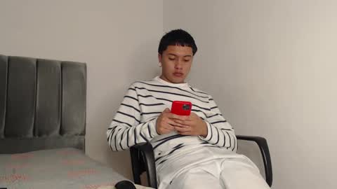 Owen online show from January 2025 04:49:02 AM