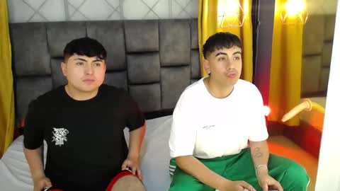 Snapshot of alex_beamont chatting on November 2025 08:19:02 PM mike y alex online show from November 2025 08:19:02 PM