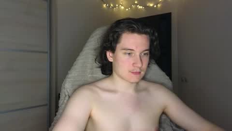 FAVORITE online show from December 2025 04:05:01 PM