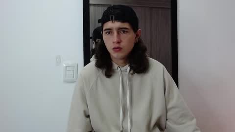 alex_connorr online show from February 2025 08:34:02 PM