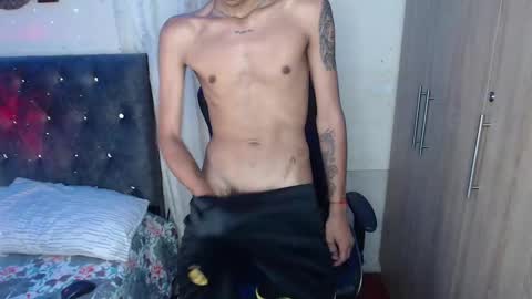 Snapshot of alex_diorrr chatting on January 2025 10:53:02 PM Alex online show from January 2025 10:53:02 PM