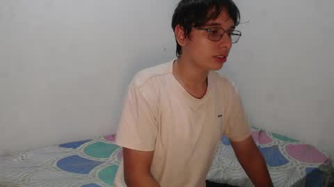 Alex Laurentt online show from May 2026 07:12:01 PM