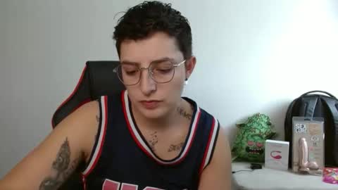 Alex Parker online show from October 2025 07:03:02 PM