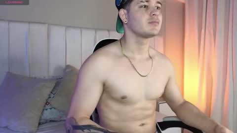 Snapshot of alex_pierce_ chatting on February 2026 07:29:01 PM Alex online show from February 2026 07:29:01 PM