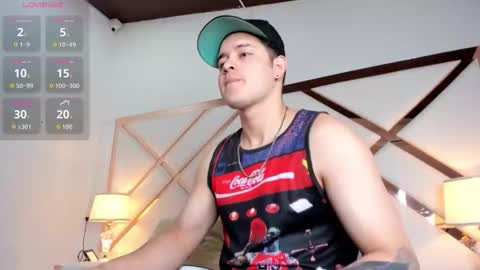 Snapshot of alex_pierce_ chatting on February 2026 07:33:02 PM Alex online show from February 2026 07:33:02 PM