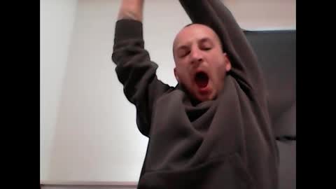 Alexandru online show from March 2026 04:28:02 AM