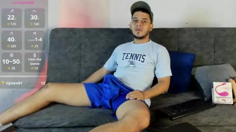 Snapshot of alex_woll11 chatting on April 2026 02:42:01 PM Alex Woll online show from April 2026 02:42:01 PM
