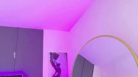 alexa_bue online show from September 2025 04:12:02 AM
