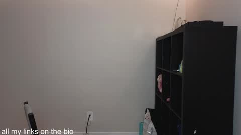 Snapshot of alexa_dream chatting on December 2024 01:53:01 AM dont be afraid to click social media link its working just click on that online show from December 2024 01:53:01 AM