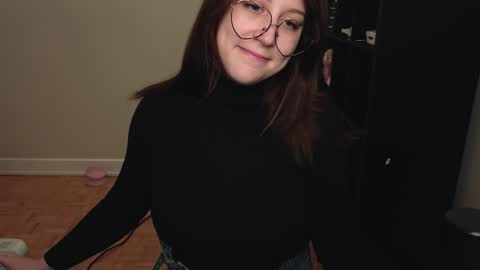 Snapshot of alexa_dream chatting on December 2024 11:31:02 PM dont be afraid to click social media link its working just click on that online show from December 2024 11:31:02 PM