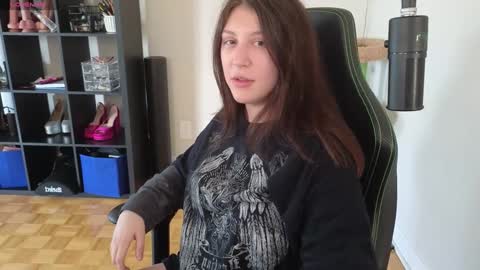 Snapshot of alexa_dream chatting on September 2025 09:26:01 PM dont be afraid to click social media link its working just click on that online show from September 2025 09:26:01 PM