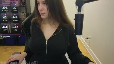 Snapshot of alexa_dream chatting on November 2025 10:36:02 PM dont be afraid to click social media link its working just click on that online show from November 2025 10:36:02 PM