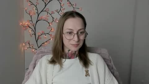 Snapshot of alexa_kittie chatting on May 2026 01:56:01 AM Alexa online show from May 2026 01:56:01 AM