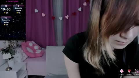 alexa_lexi online show from May 2026 10:44:01 AM