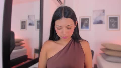 Alexa Millers online show from October 2025 04:27:01 AM