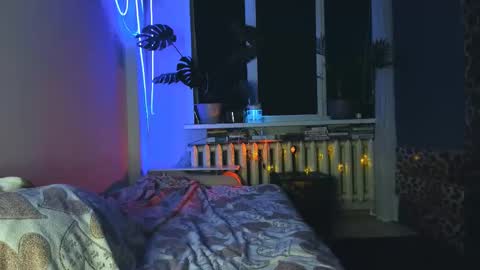 alexa_pirs online show from February 2025 01:00:01 AM