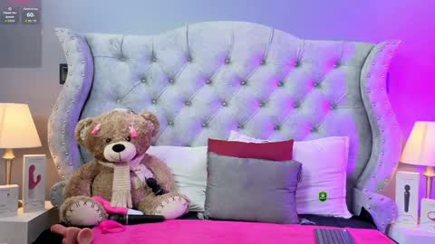 Snapshot of alexa_starckk chatting on May 2026 06:37:01 PM Aleza Starck online show from May 2026 06:37:01 PM