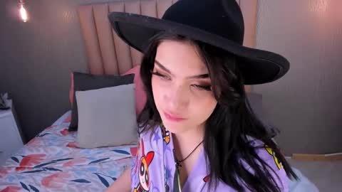 Alexa Thaylor online show from January 2025 08:21:02 PM