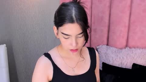 Alexa Thaylor online show from October 2025 03:19:01 PM