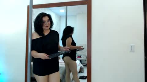 Snapshot of alexaa_sanz chatting on May 2026 05:54:01 PM Alexaa sanz online show from May 2026 05:54:01 PM