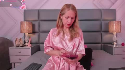 Snapshot of alexafoxx_ chatting on April 2026 12:31:01 PM online show from April 2026 12:31:01 PM