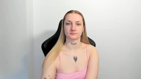 Snapshot of alexafragile chatting on May 2026 11:16:02 AM Alexa online show from May 2026 11:16:02 AM